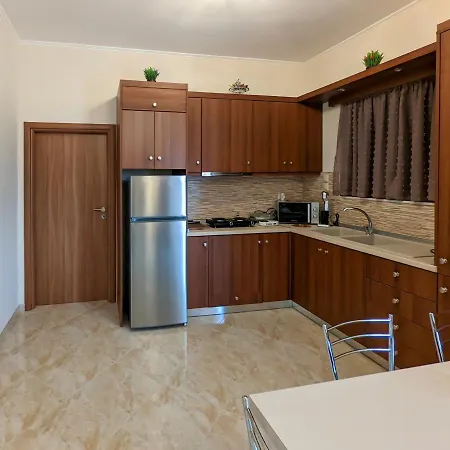 Апартаменты Tharenos *